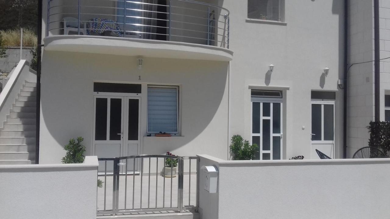 Duvnjak Apartment Mokosica Exterior photo